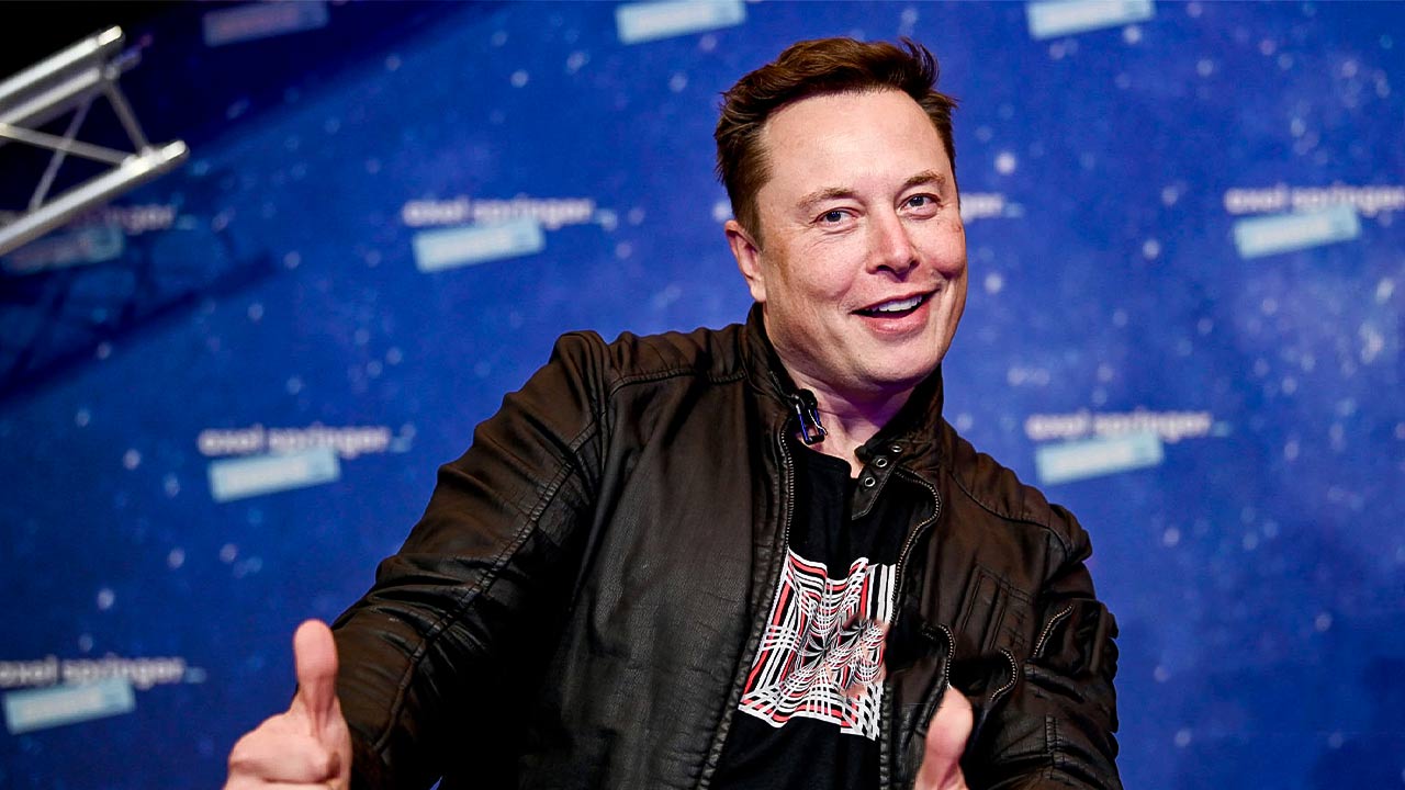 Elon Musk Says You Need 2 Things To Be 'Fully Happy,' If You Lack 1 You'll Be 'Half Happy'